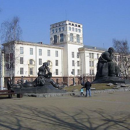 Appartement Flatcomfort Nezavisimosti 44 à Minsk Extérieur photo