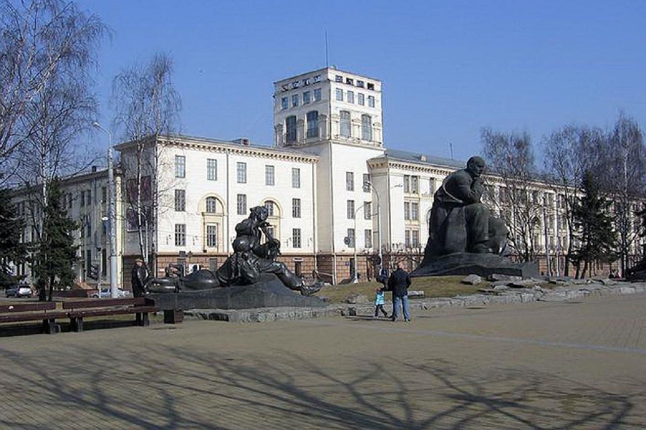 Appartement Flatcomfort Nezavisimosti 44 à Minsk Extérieur photo